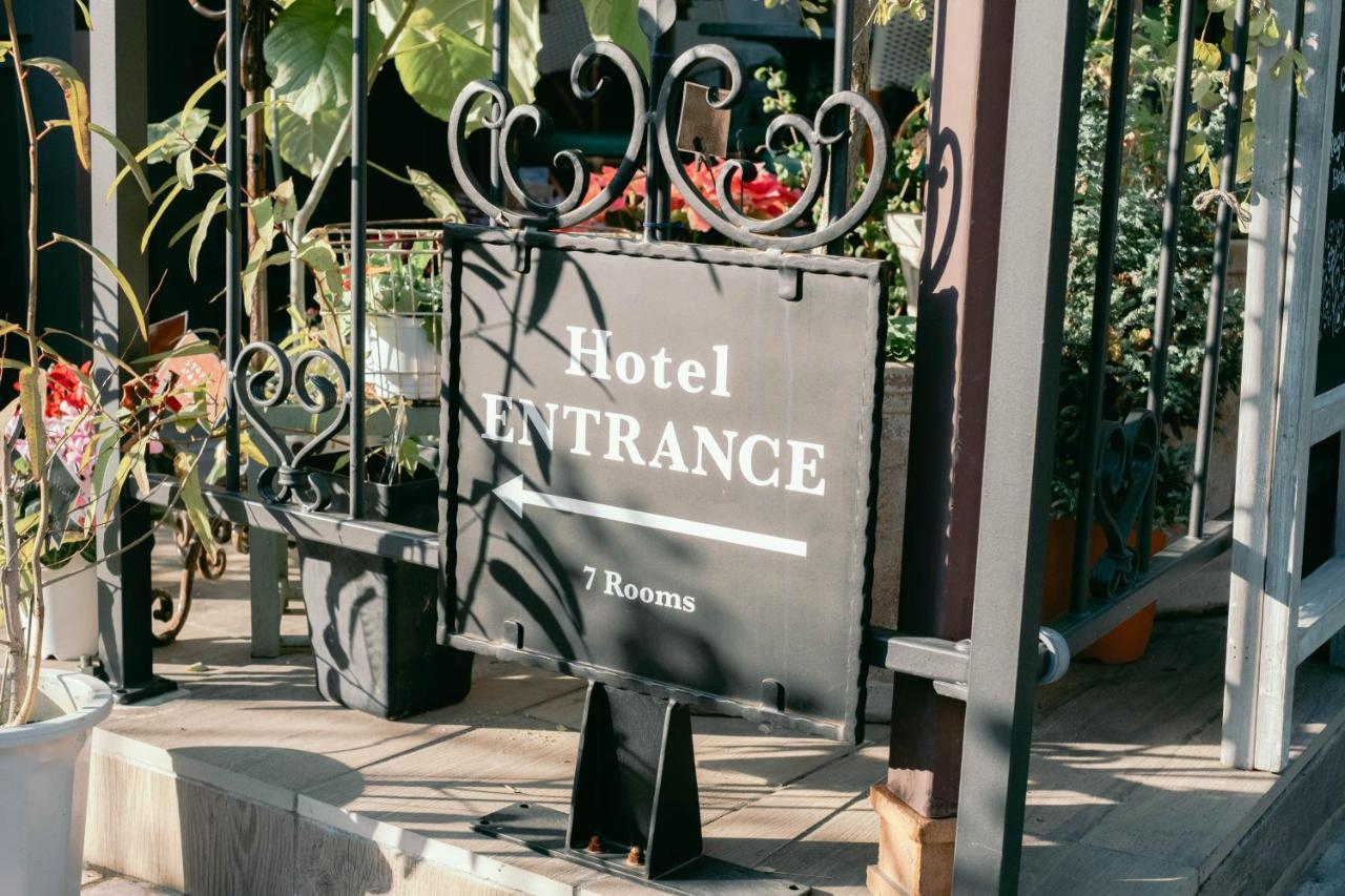 7 Rooms Hotel & Cafe 도쿄 외부 사진