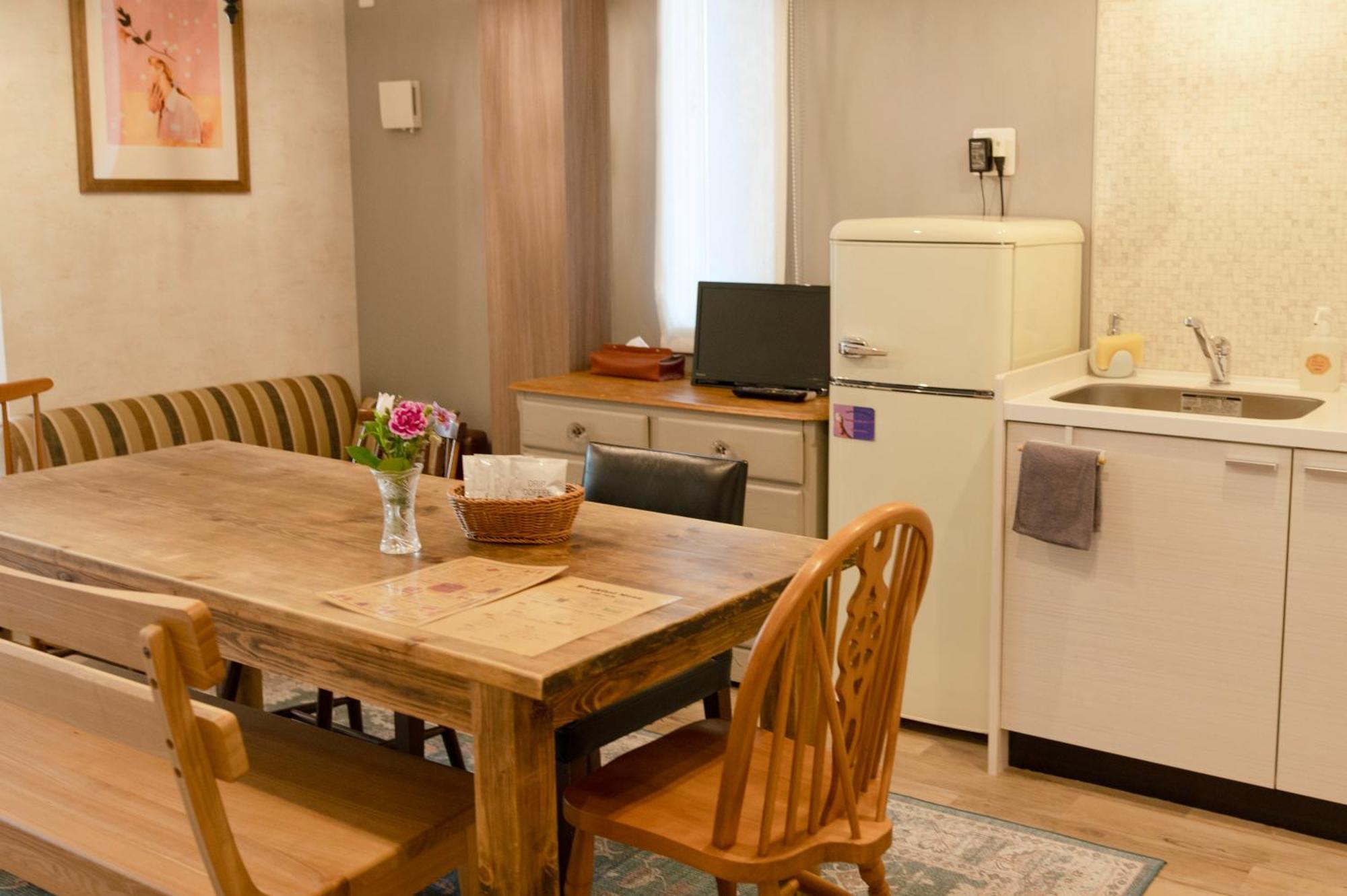 7 Rooms Hotel & Cafe 도쿄 외부 사진