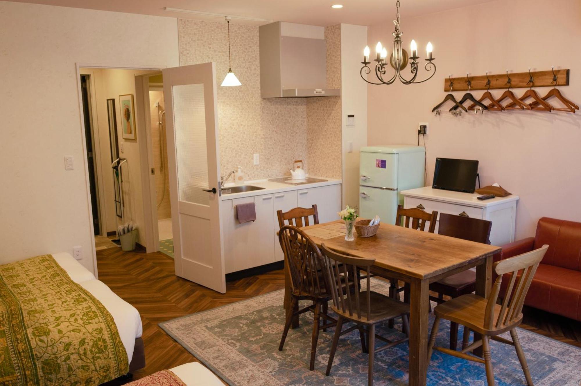 7 Rooms Hotel & Cafe 도쿄 외부 사진